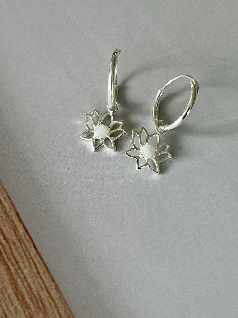 Lotus Bloem Oorbellen Zilver Maansteen - Afbeelding 3