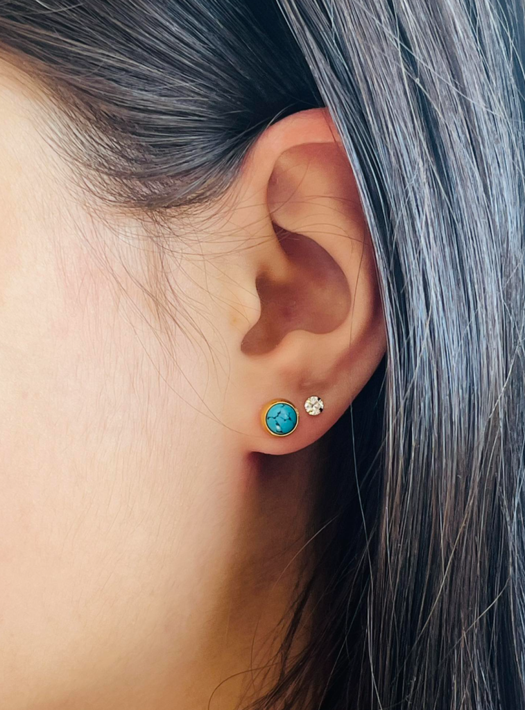 Chirurgisch Staal Zweerknopjes goudkleurig Turquoise Blauw 6mm - Afbeelding 2